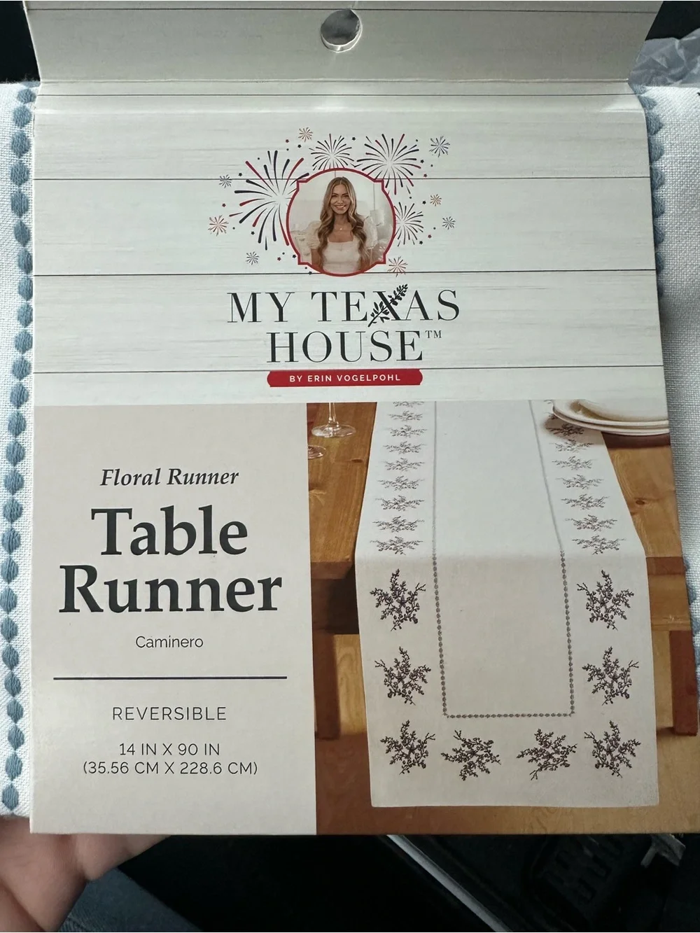 My Texas House White and Blue Floral Table Runner & 4-Piece Napkin Set